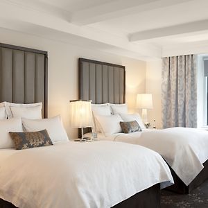Deluxe  Queen Room Disability Access